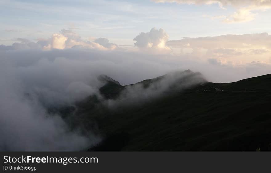 Sky, Ridge, Cloud, Highland