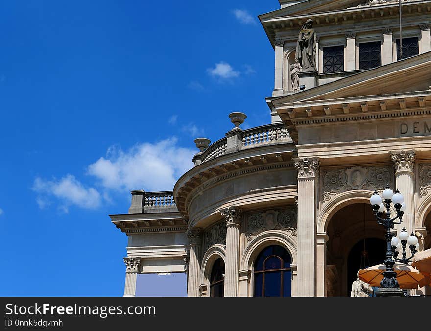 Sky, Landmark, Building, Architecture