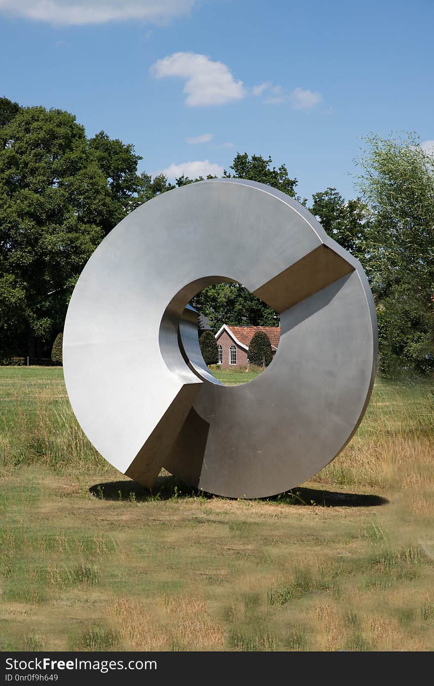 Sculpture, Grass, Sky