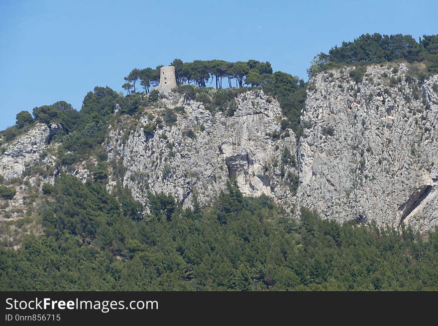 Tree, Mountain, Sky, Escarpment