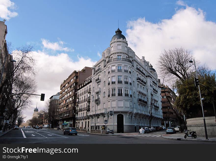 Building, Sky, Landmark, Metropolis