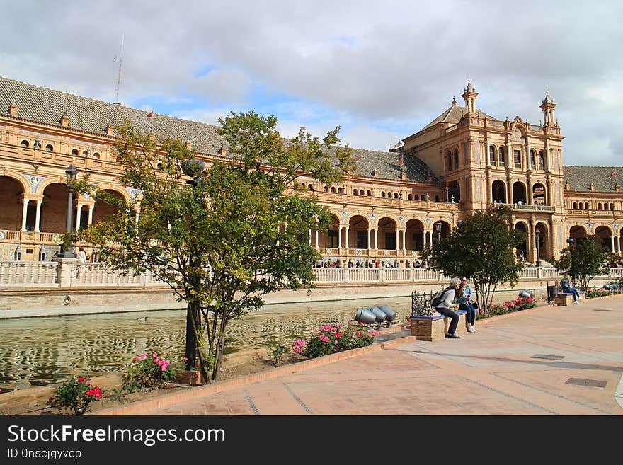 Plaza, Landmark, Palace, Sky