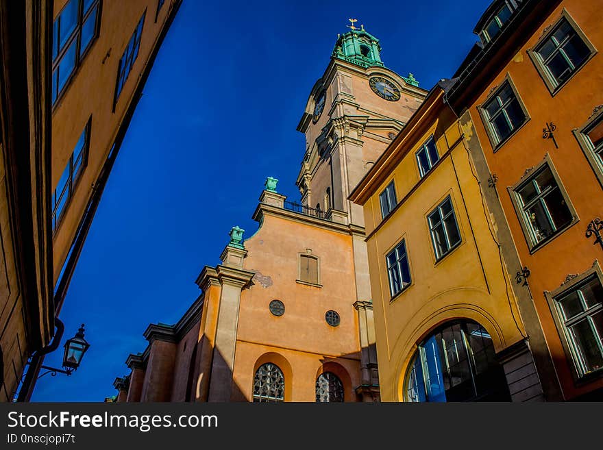 Sky, Landmark, Building, Town