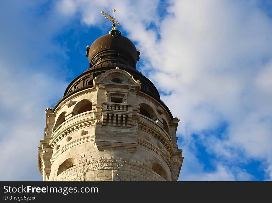 Sky, Landmark, Historic Site, Tower