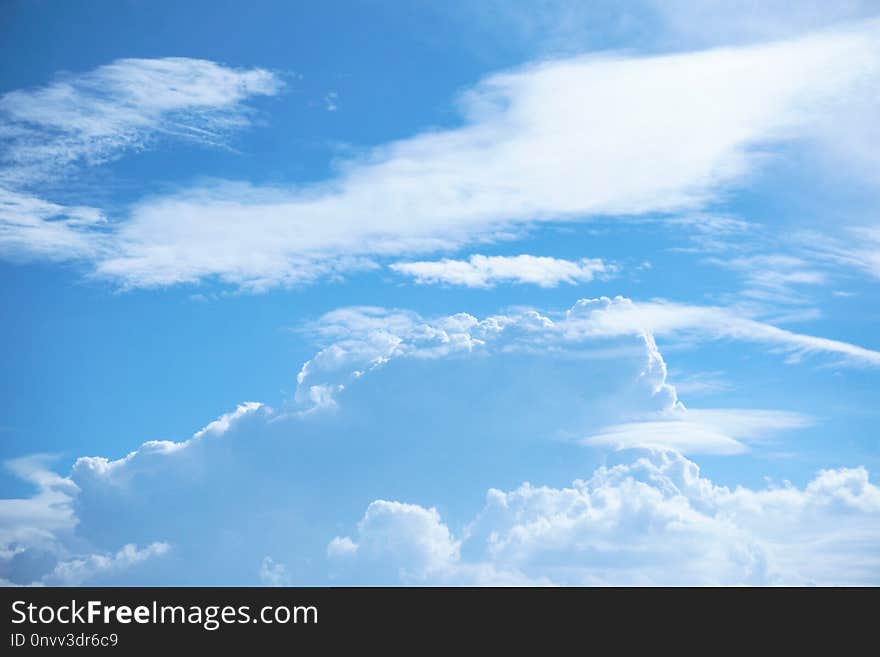 Sky, Cloud, Daytime, Blue