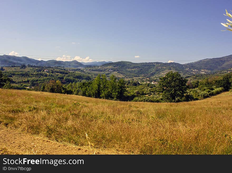 Sky, Mountainous Landforms, Grassland, Wilderness