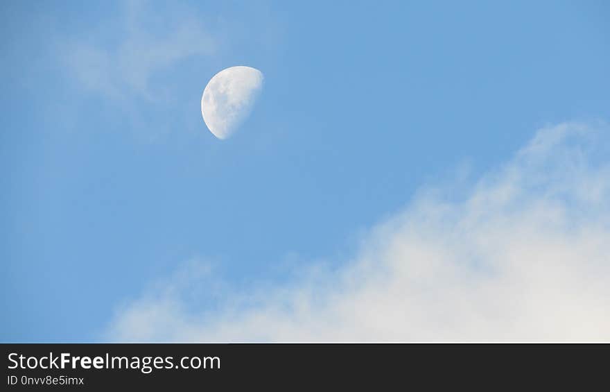 Sky, Daytime, Cloud, Atmosphere