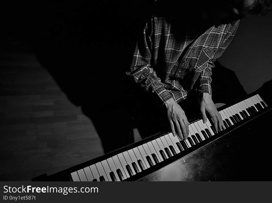 Keyboard Player, Black And White, Musical Keyboard, Musical Instrument