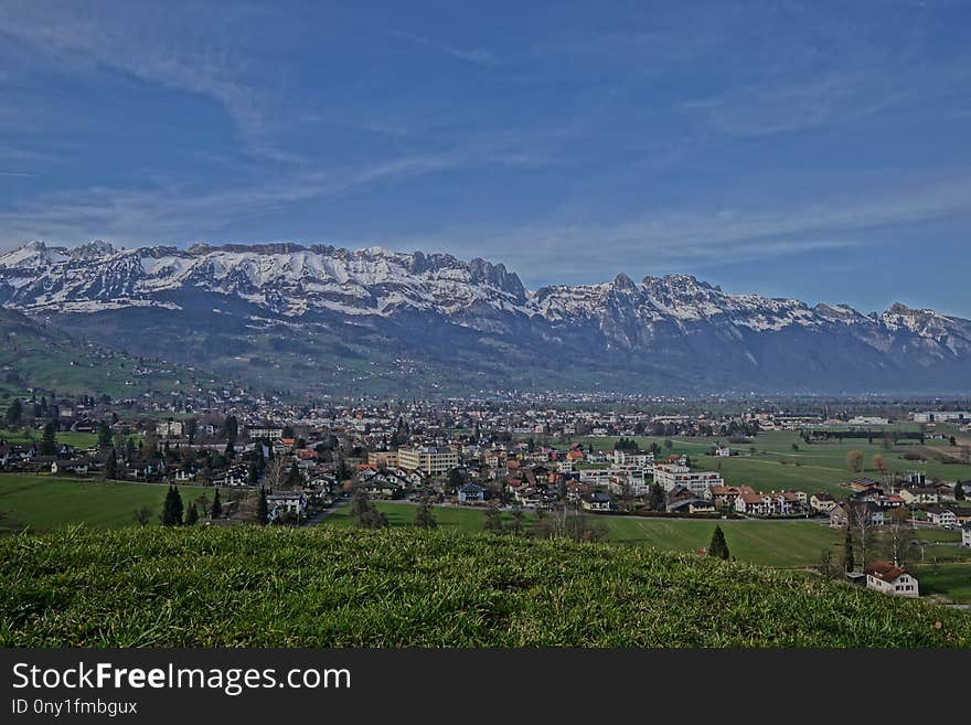 Sky, Mountain Range, Mountainous Landforms, Suburb