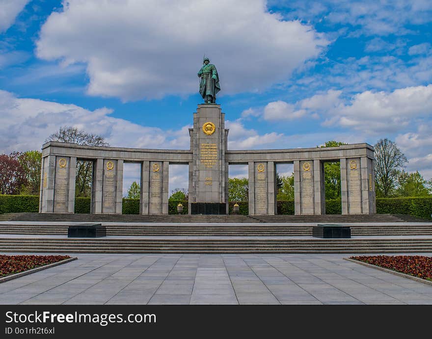 Landmark, Sky, Monument, Memorial