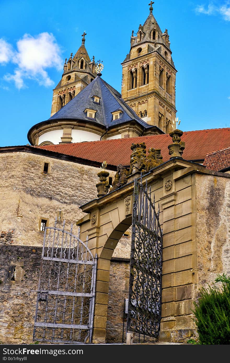 Sky, Landmark, Building, Medieval Architecture