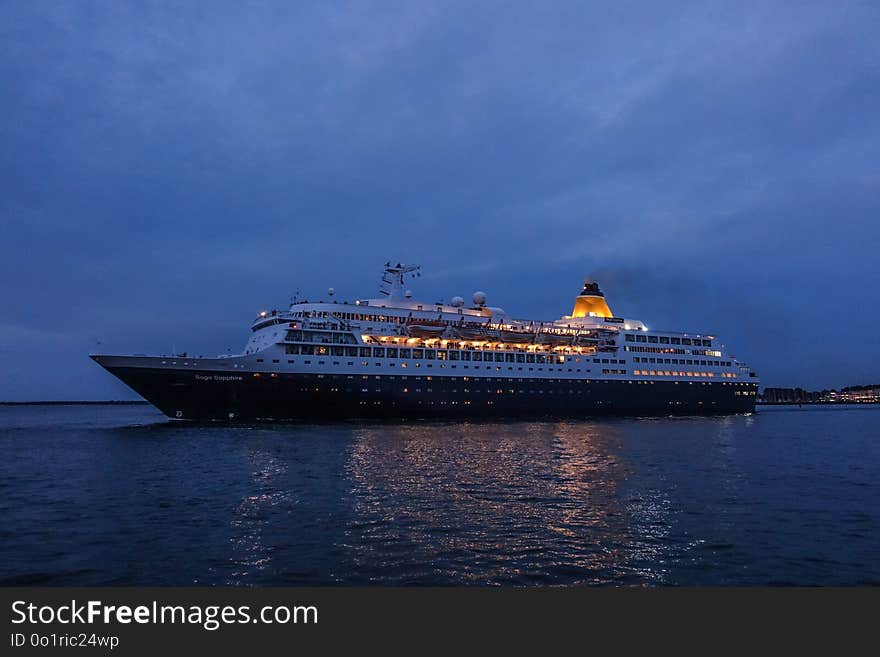 Cruise Ship, Passenger Ship, Ocean Liner, Ship