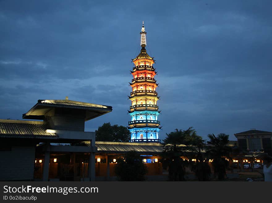 Tower, Landmark, Sky, Tourist Attraction