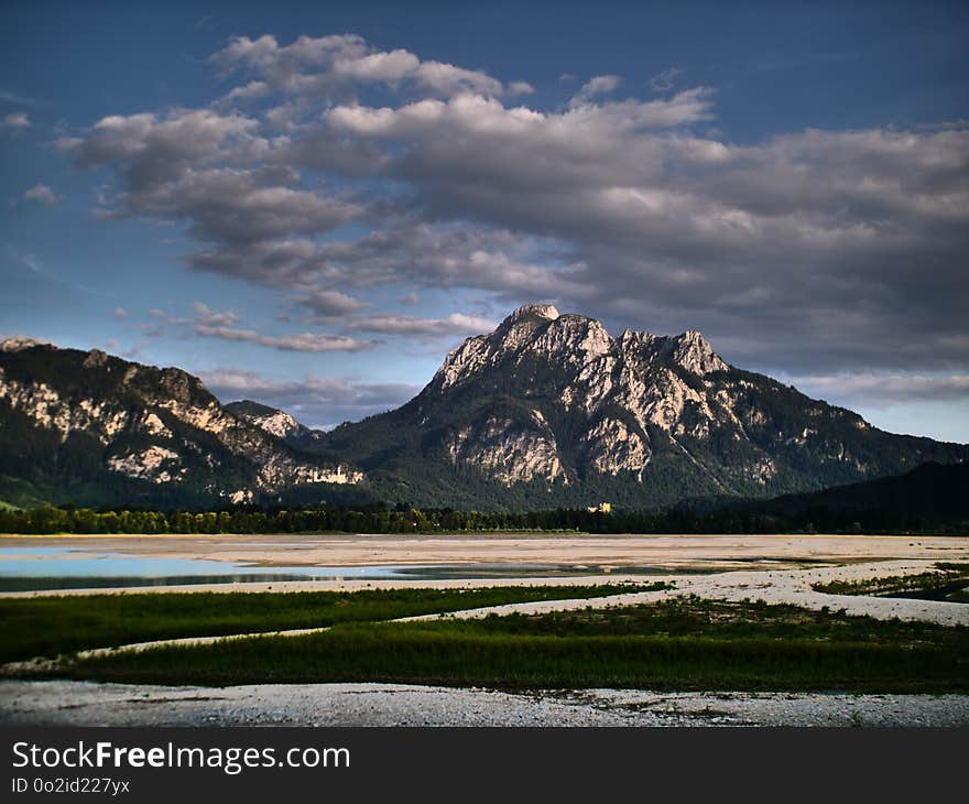 Sky, Highland, Nature, Mountainous Landforms