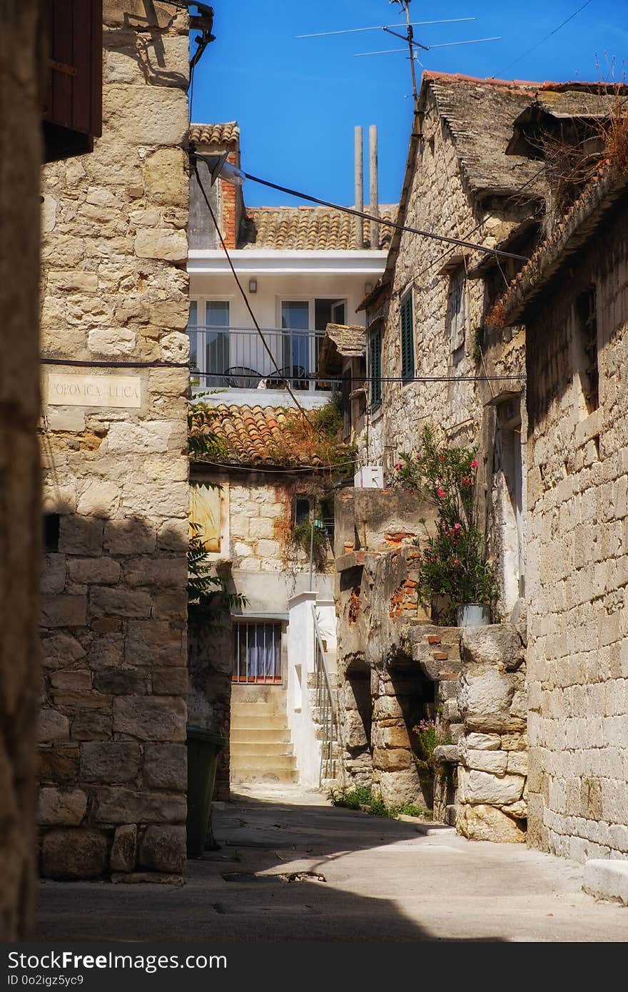 Town, Alley, Sky, Wall