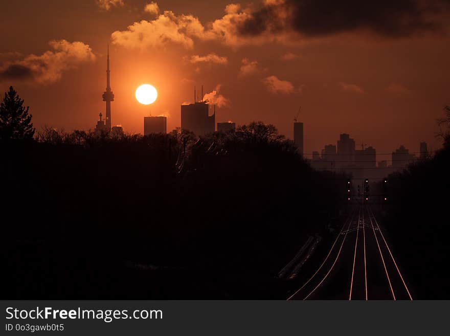 An apocalyptic sunset in Toronto as seen from the Upper Beaches neighbourhood just south of the Danforth. An apocalyptic sunset in Toronto as seen from the Upper Beaches neighbourhood just south of the Danforth.