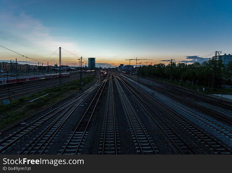 Track, Sky, Transport, Metropolitan Area