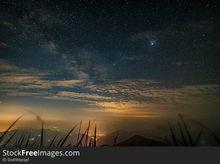 Sky, Atmosphere, Horizon, Night