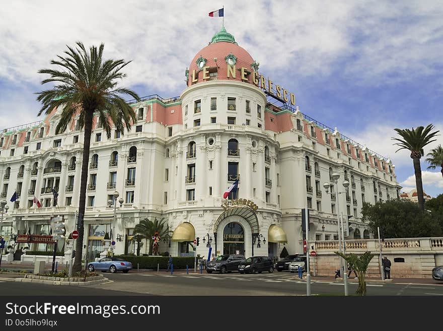 Landmark, Building, Classical Architecture, Palace