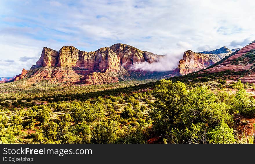 Lee Mountain and Munds Mountain near the town of Sedona in northern Arizona