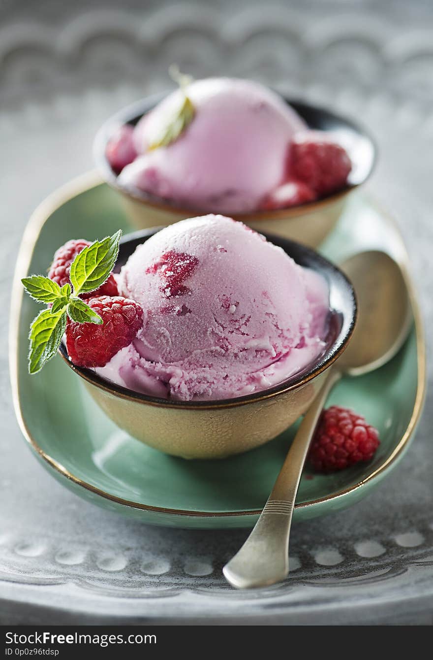 Ice cream with fruit flavor