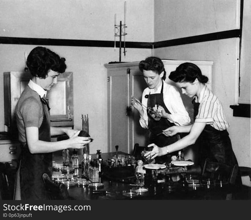 Florida State College for Women students experimenting in the chemical lab in 1940: Tallahassee, Florida Regarded as one of the top public institutions in the country, the Florida State College for Women served as Florida&#x27;s only state-supported women&#x27;s college from 1905 through 1947. Photo credit: Florida Memory via Flickr www.flickr.com/photos/floridamemory/6859458328/in/album-7. Florida State College for Women students experimenting in the chemical lab in 1940: Tallahassee, Florida Regarded as one of the top public institutions in the country, the Florida State College for Women served as Florida&#x27;s only state-supported women&#x27;s college from 1905 through 1947. Photo credit: Florida Memory via Flickr www.flickr.com/photos/floridamemory/6859458328/in/album-7...