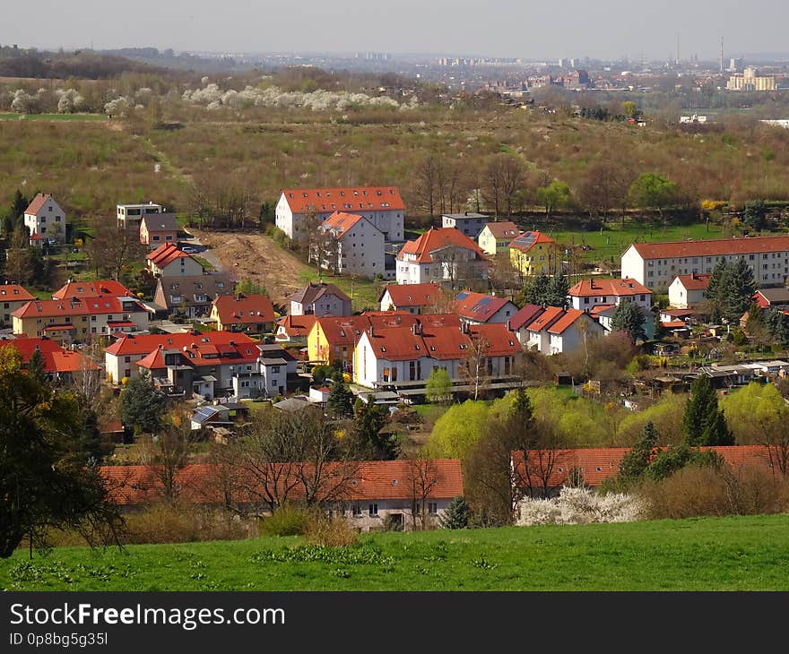 The Kohlberg Hill of Pirna here is well known as former NVA Army training area and bull meadow, mixed with hiking trails. The path are more worn than before. A planned train track and highway has been announced here. The Kohlberg Hill of Pirna here is well known as former NVA Army training area and bull meadow, mixed with hiking trails. The path are more worn than before. A planned train track and highway has been announced here.