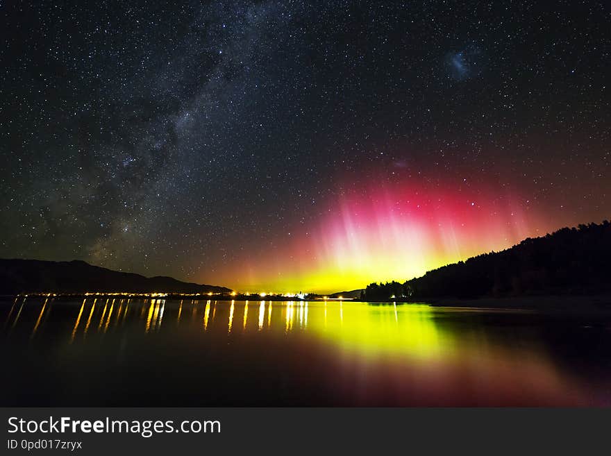 While camping on the shore of Lake Hawea in New Zealand, I was blessed with this awesome show. While camping on the shore of Lake Hawea in New Zealand, I was blessed with this awesome show