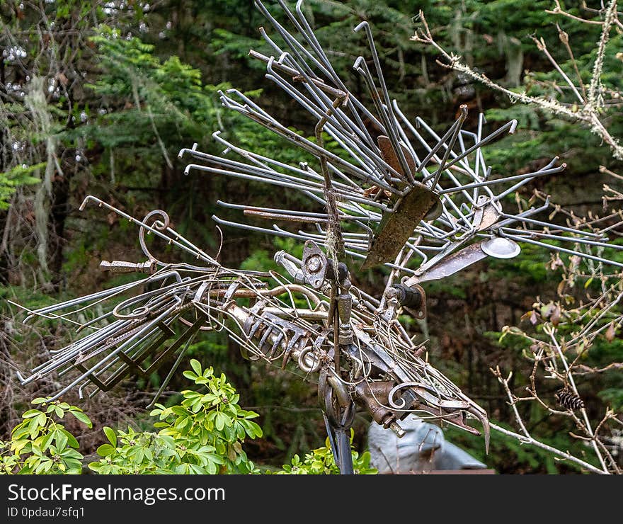 Bald Eagle done in steel wire