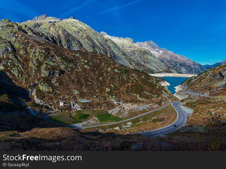 Totensee at the summit of the Grimsel Pass in the alps