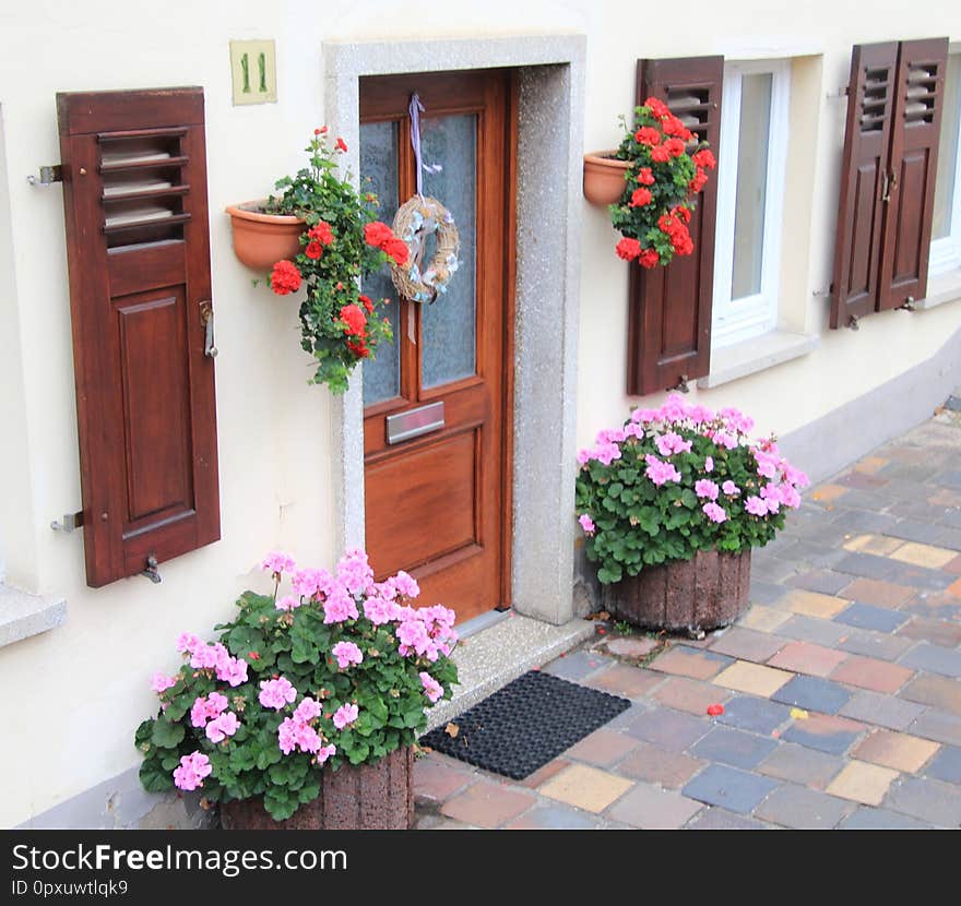 Front door with flowers in Bamberg, Germany