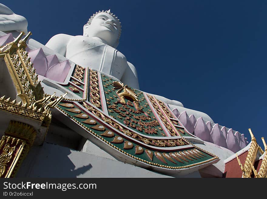 White buddha statue in a temple, thailand, ancient, antique, art, asia, asian, beautiful, big, blue, buddhism, clean, colorful, culture, east, faithful, god, happiness, holy, landmark, majestic, morning, panorama, peace, peaceful, place, power, pray, religion, scene, siam, sky, symbol, travel, view, wide, worship