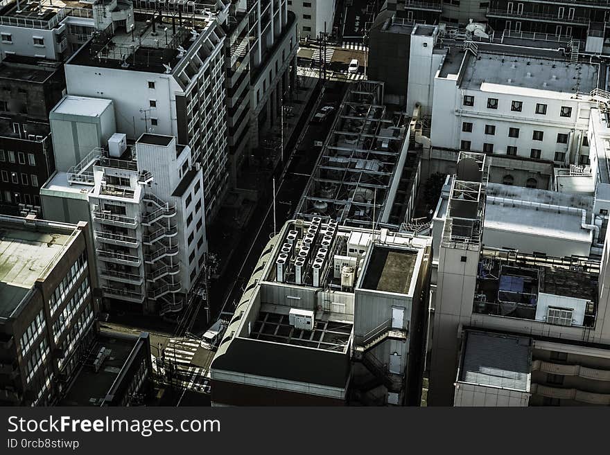 Building on the roof of the outdoor unit