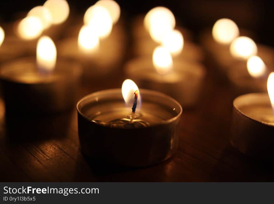 This tea light doesn&#x27;t have to stand alone. Nice bokeh produced by the Sigma 28mm f/1.8 EX DG Macro lens. This tea light doesn&#x27;t have to stand alone. Nice bokeh produced by the Sigma 28mm f/1.8 EX DG Macro lens.