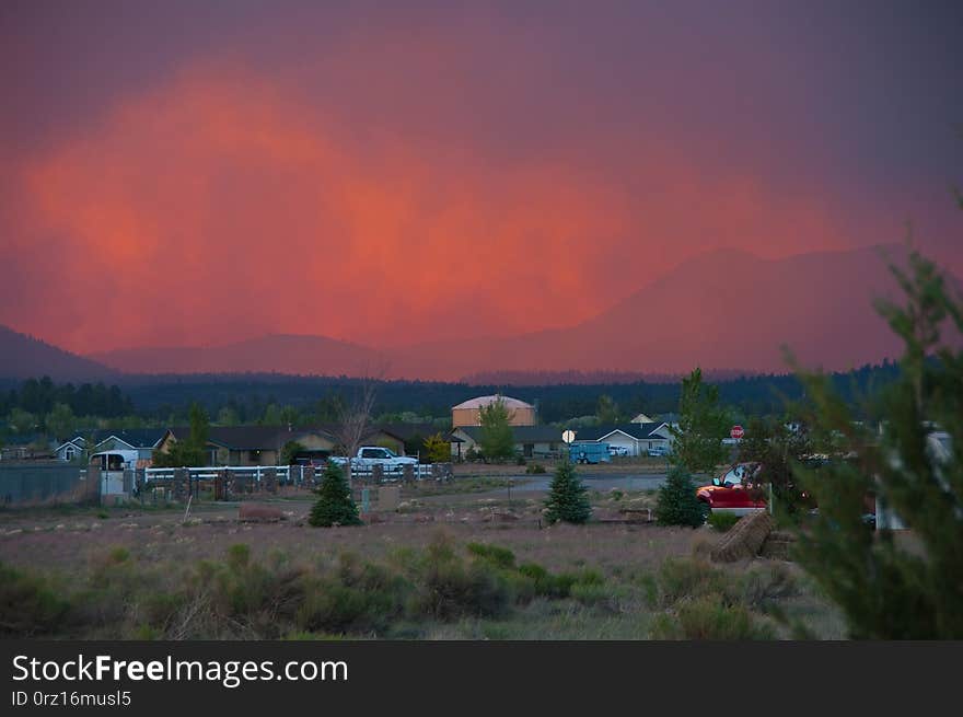 Smoke from the Schultz Fire is obscuring the Cinder Hills. Smoke from the Schultz Fire is obscuring the Cinder Hills.