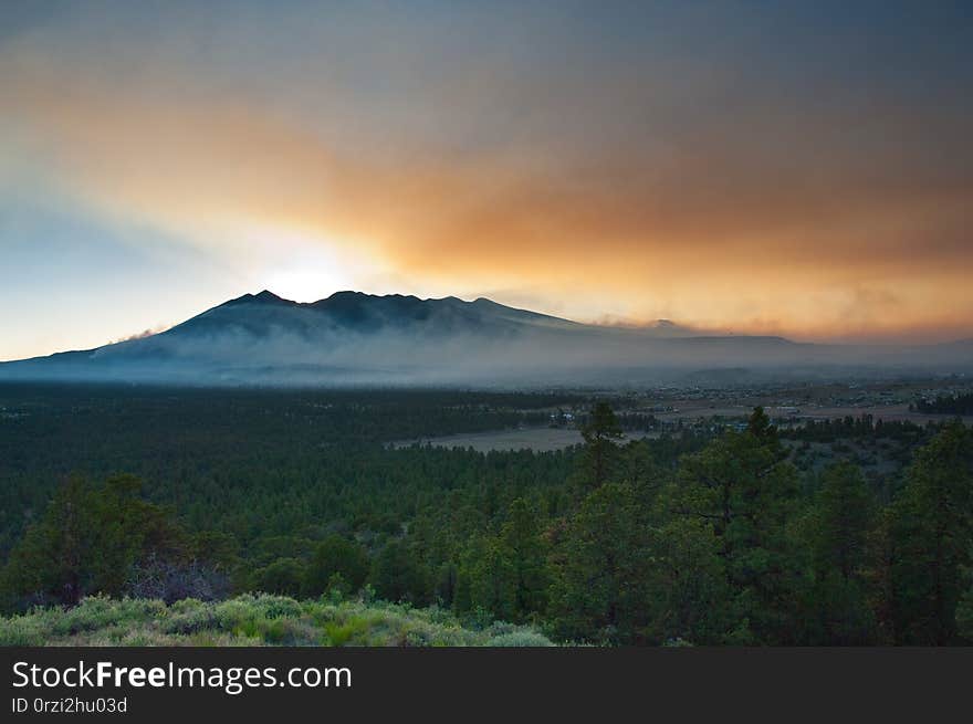 Day 4 of the Schultz Fire, Flagstaff, Arizona. At this point, the fire has consumed over 12,000 acres, including parts of the Schultz Pass area and northern flanks of the Dry Lake Hills, and most of the eastern side of the San Francisco Peaks. Day 4 of the Schultz Fire, Flagstaff, Arizona. At this point, the fire has consumed over 12,000 acres, including parts of the Schultz Pass area and northern flanks of the Dry Lake Hills, and most of the eastern side of the San Francisco Peaks.