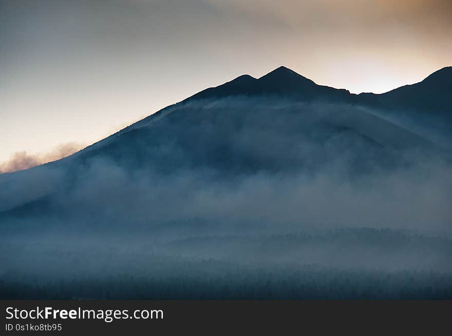 Day 4 of the Schultz Fire, Flagstaff, Arizona. At this point, the fire has consumed over 12,000 acres, including parts of the Schultz Pass area and northern flanks of the Dry Lake Hills, and most of the eastern side of the San Francisco Peaks. Day 4 of the Schultz Fire, Flagstaff, Arizona. At this point, the fire has consumed over 12,000 acres, including parts of the Schultz Pass area and northern flanks of the Dry Lake Hills, and most of the eastern side of the San Francisco Peaks.