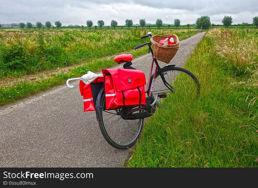 PUB.DOM.DED. Pixa digionbew. 0. 21-06-16 My bike in Middelpolder LOW RES