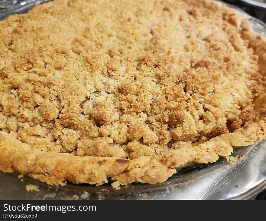 Crumbly Crusted Apple Pie