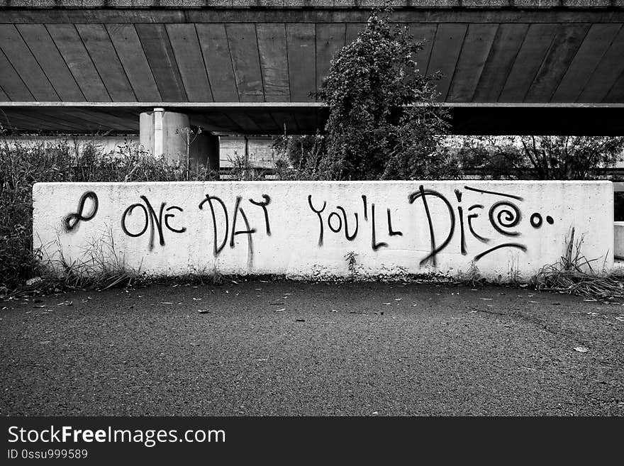 PUB.DOM.DED. Pixa digionbew 20. 21,22,23,24-10 One Day You&#x27;ll Die HIGH RES