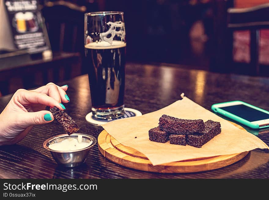 Food and beer at the pub