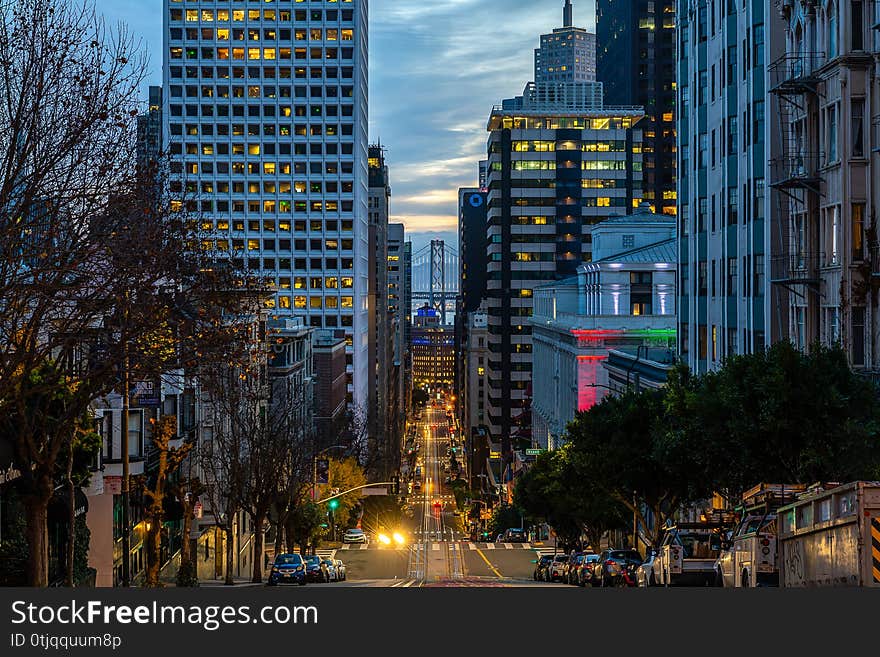 Views of downtown San Francisco from the top of California Street. Views of downtown San Francisco from the top of California Street.