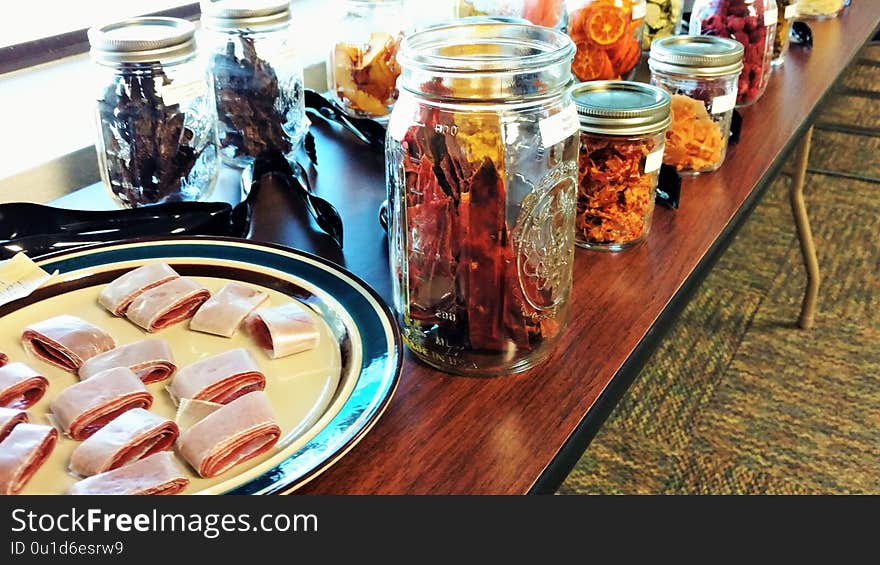 Dehydrated foods and homemade fruit leathers