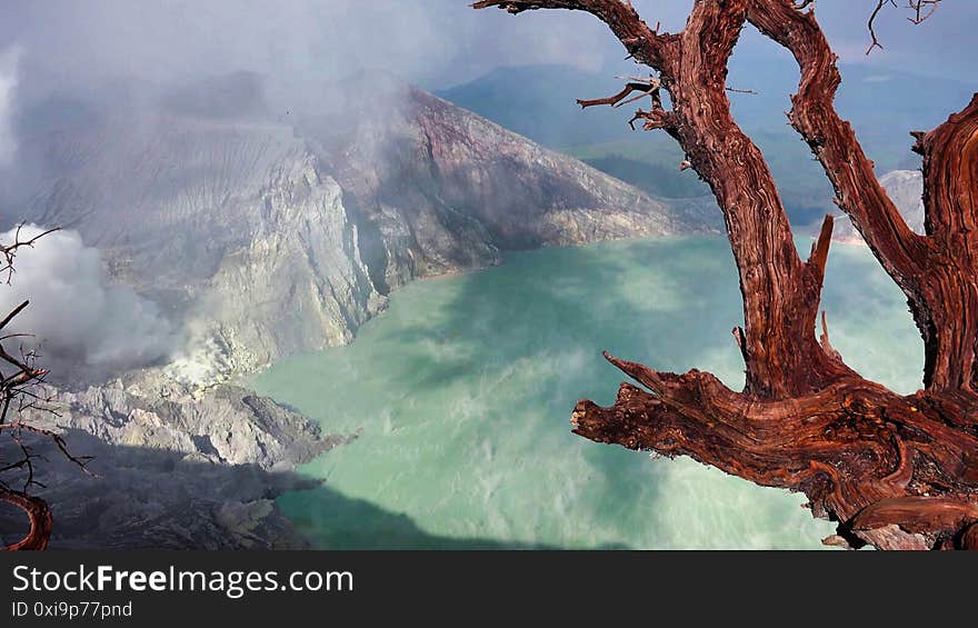 The scenery in the crater of Ijen is very beautiful, there is a puff of smoke from the sulfur makes the atmosphere more dramatic and beautiful. The scenery in the crater of Ijen is very beautiful, there is a puff of smoke from the sulfur makes the atmosphere more dramatic and beautiful.