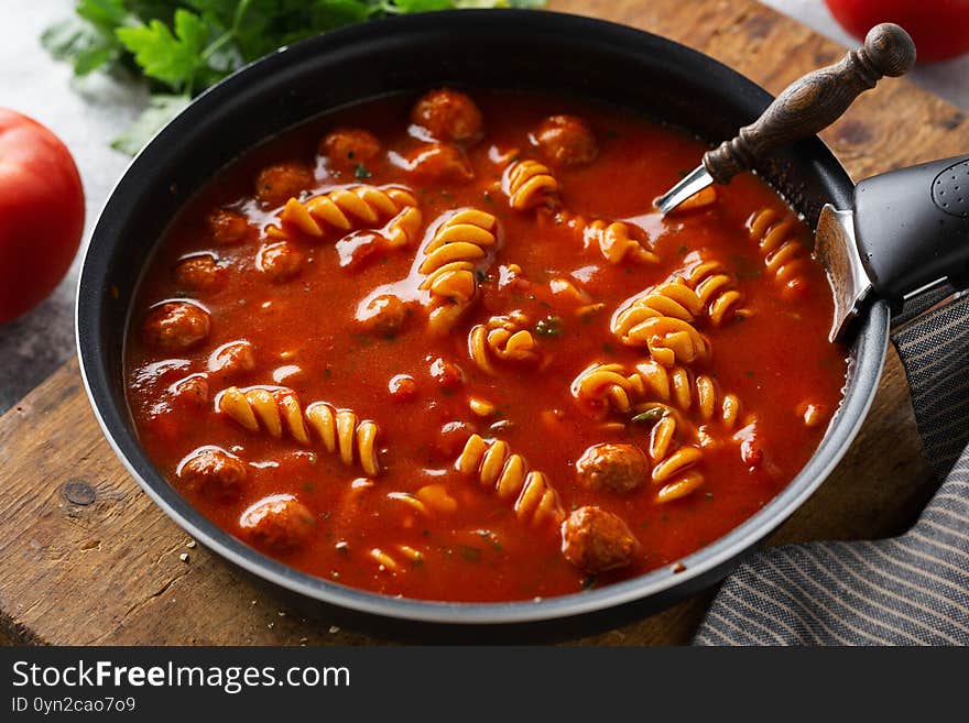 Italian Tomato Soup With Meatballs And Noodles