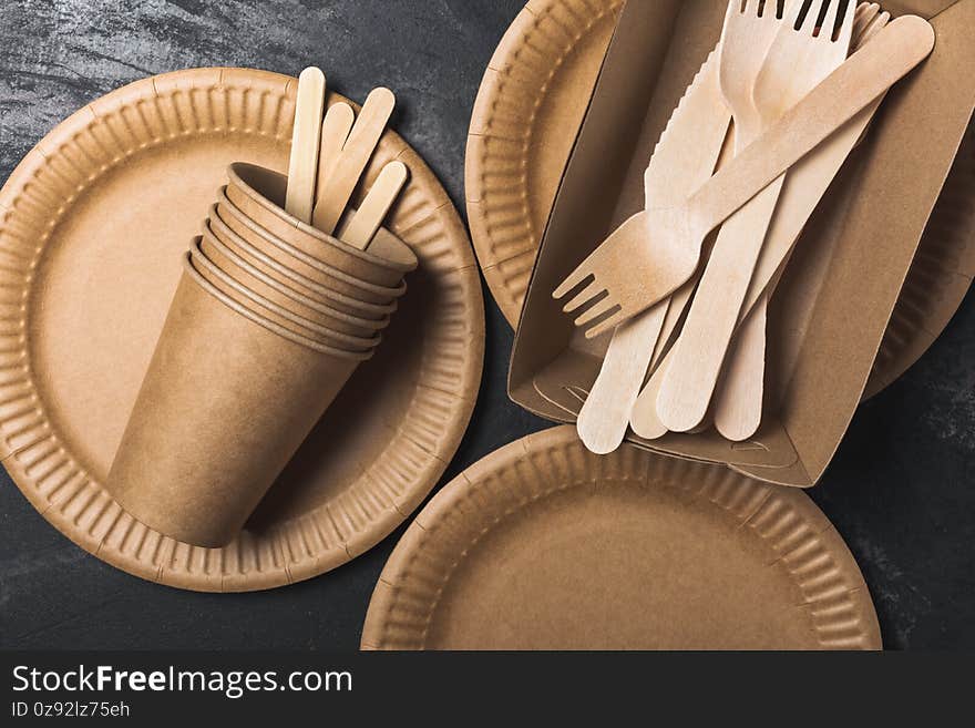 Eco-friendly disposable craft paper tableware for zero waste life style