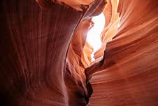 Narrow Cave Of The Winding Antelope Canyon Royalty Free Stock Photos