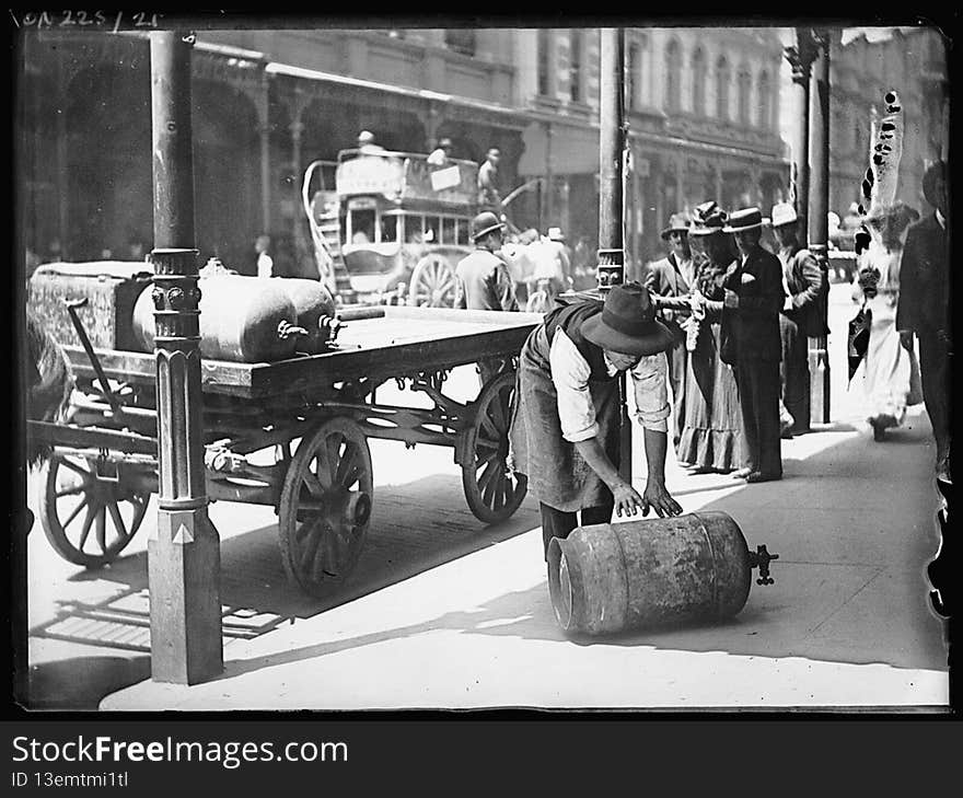 Streetscenes including pedestrians on King Street, George Street, Pitt Street, plus horsedrawn vehicles and activities on York and Castlereagh Streets, including the delivery of ice, bottle and gas cylinders.

Format: Glass photonegative

Find more detailed information about this photographic collection: acms.sl.nsw.gov.au/item/itemDetailPaged.aspx?itemID=404293

From the collection of the State Library of New South Wales www.sl.nsw.gov.au. Streetscenes including pedestrians on King Street, George Street, Pitt Street, plus horsedrawn vehicles and activities on York and Castlereagh Streets, including the delivery of ice, bottle and gas cylinders.

Format: Glass photonegative

Find more detailed information about this photographic collection: acms.sl.nsw.gov.au/item/itemDetailPaged.aspx?itemID=404293

From the collection of the State Library of New South Wales www.sl.nsw.gov.au