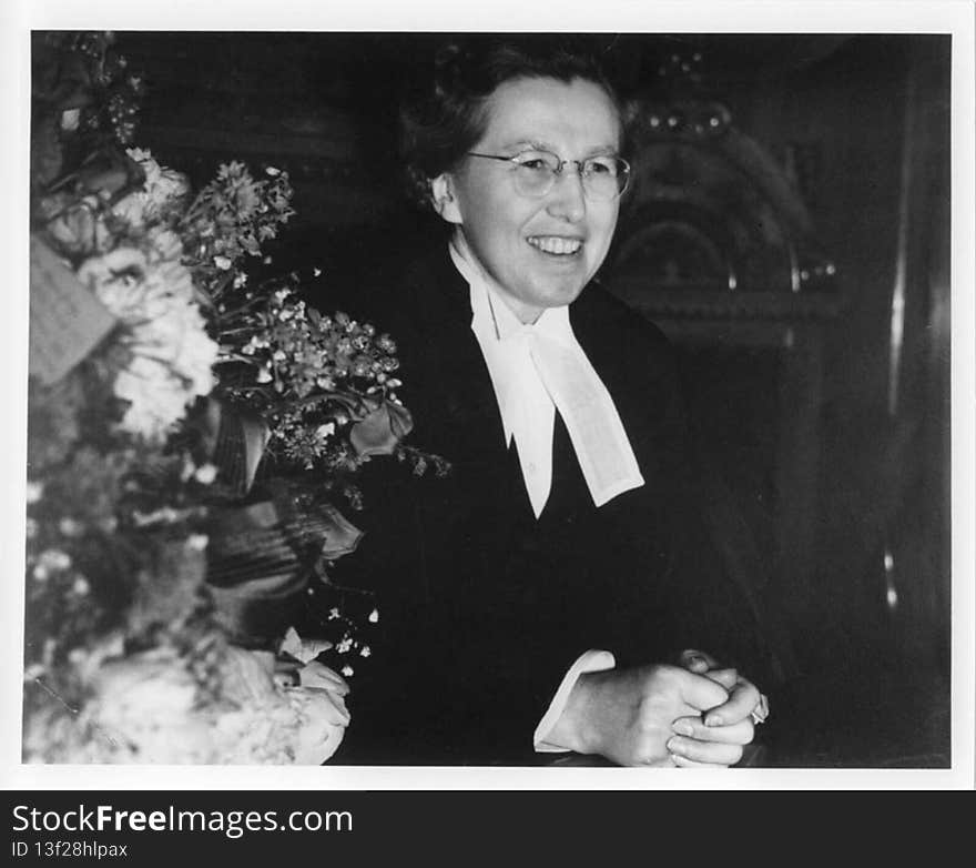 Photograph of Judge Helen Alice Kinnear &#x28;1894-1970&#x29;. Kinnear was the first woman in the British Commonwealth to be created a King&#x27;s Counsel, the first in the Commonwealth appointed a county court judge, and the first woman in Canada to appear as counsel before the Supreme Court of Canada. 

Date: [1943?]
Photographer: Star Newspaper Service
Reference code: P56. Photograph of Judge Helen Alice Kinnear &#x28;1894-1970&#x29;. Kinnear was the first woman in the British Commonwealth to be created a King&#x27;s Counsel, the first in the Commonwealth appointed a county court judge, and the first woman in Canada to appear as counsel before the Supreme Court of Canada. 

Date: [1943?]
Photographer: Star Newspaper Service
Reference code: P56