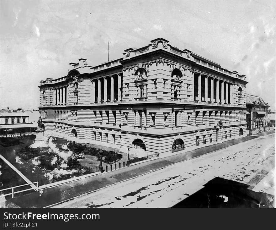 Photographer: unidentified

Location: Brisbane

Description: The Executive Building is a fine example of Edwardian Baroque public architecture. It is a four storey building with a base of granite from Enoggera and Mount Crosby. Queensland materials used in the construction include brown freestone from Helidon &#x28;outer walls&#x29; and freestone from Yangan near Warwick &#x28;colonnade walls&#x29;. The building is bordered by George Street, Stephens Lane, William Street and Queens Gardens. Queens Gardens are located in front of the building. &#x28;Information taken from: Environmental Protection Agency Cultural heritage Registers and inventories, 2004, retrieved on 29 November 2004&#x29; 

View this page at the State Library of Queensland  hdl.handle.net/10462/deriv/57548 
Information about State Library of Queensland’s collection: www.slq.qld.gov.au/resources/picture-queensland. Photographer: unidentified

Location: Brisbane

Description: The Executive Building is a fine example of Edwardian Baroque public architecture. It is a four storey building with a base of granite from Enoggera and Mount Crosby. Queensland materials used in the construction include brown freestone from Helidon &#x28;outer walls&#x29; and freestone from Yangan near Warwick &#x28;colonnade walls&#x29;. The building is bordered by George Street, Stephens Lane, William Street and Queens Gardens. Queens Gardens are located in front of the building. &#x28;Information taken from: Environmental Protection Agency Cultural heritage Registers and inventories, 2004, retrieved on 29 November 2004&#x29; 

View this page at the State Library of Queensland  hdl.handle.net/10462/deriv/57548 
Information about State Library of Queensland’s collection: www.slq.qld.gov.au/resources/picture-queensland